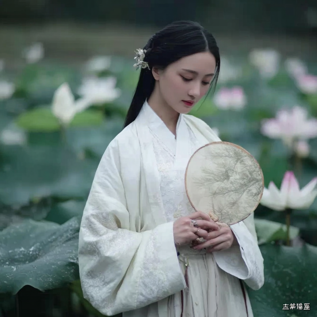 图片报：法兰克福冬窗想租借国米比塞克，双方多年保持联系